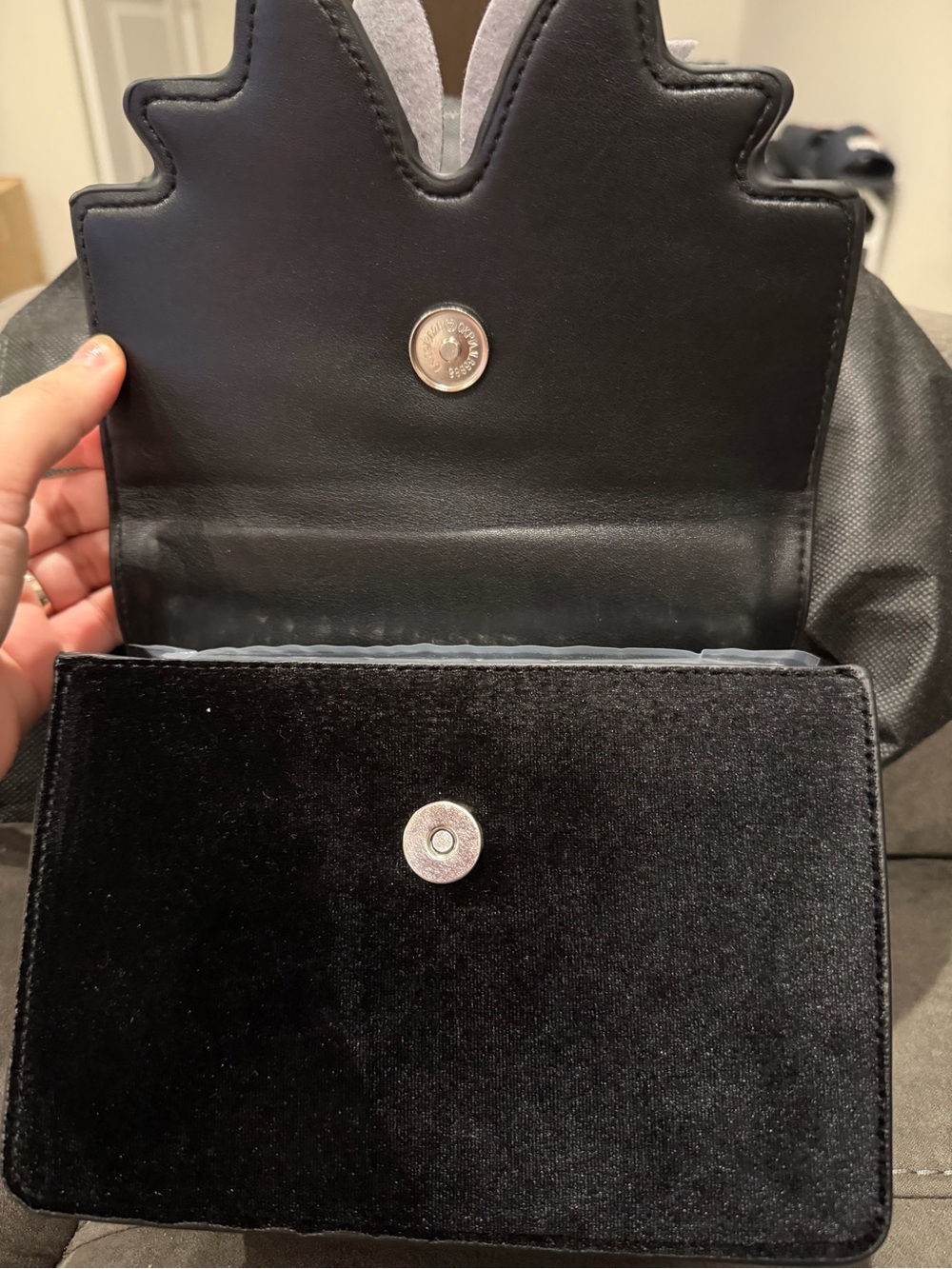 New Kurt Geiger Black Velvet Mini Bag with Crystal Bow Accent - Picture 4 of 9